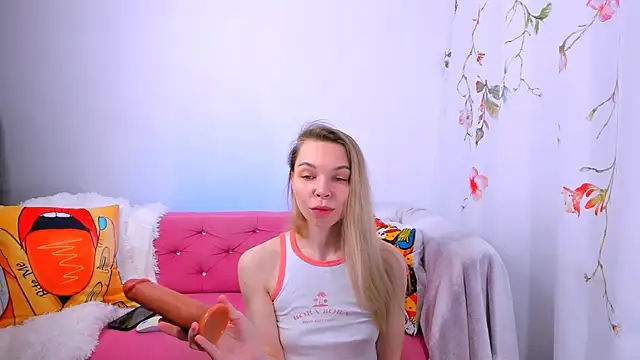 Snapshot of The_Deep_Passion chatting on 01-10-25, 10:17 The Deep Passion online show from 01-10-25, 10:17