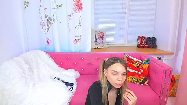 Snapshot of The_Deep_Passion chatting on 03-12-25, 02:34 The Deep Passion online show from 03-12-25, 02:34