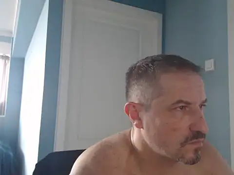 Snapshot of MisterFaithRO chatting on 07-10-26, 12:08 MisterFaithRO online show from 07-10-26, 12:08