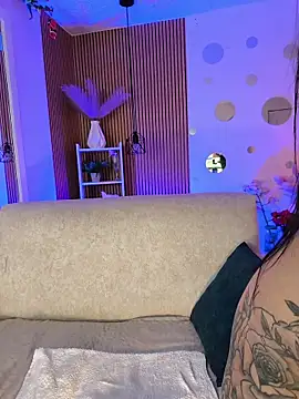 Tattooed spittingdoll online show from 12-02-25, 07:53