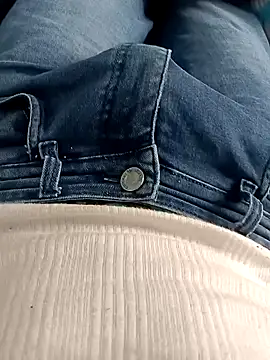 Babyucum4me online show from 01-22-25, 04:44