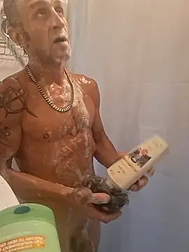 Snapshot of ThickDMatty@xh chatting on 10-05-25, 09:13 ThickDMattyxh online show from 10-05-25, 09:13