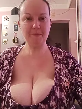 BustyLadyAlma online show from 02-23-26, 06:33