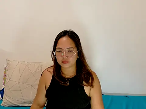 BURBERRY69 online show from 03-28-26, 04:06