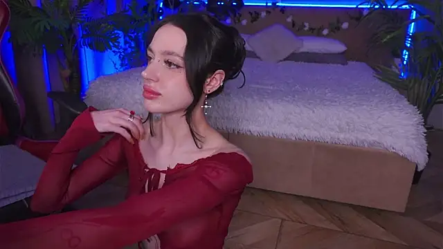 Snapshot of Devilinee chatting on 01-14-25, 06:34 Devilinee online show from 01-14-25, 06:34