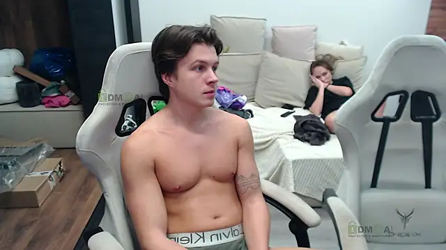 Sunny-Girl1 online show from 11-06-25, 07:15