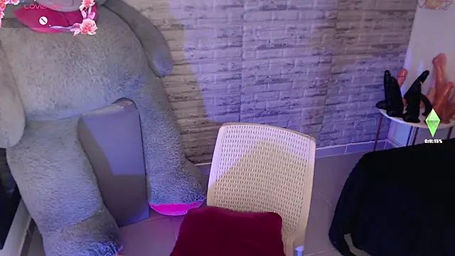 TinnaCobb online show from 02-21-26, 11:33