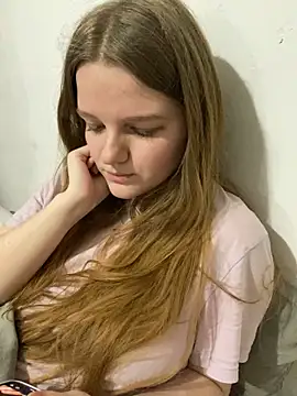 Snapshot of -MimmiLissa- chatting on 12-13-24, 02:38 -MimmiLissa- online show from 12-13-24, 02:38