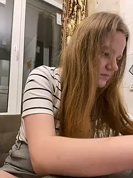 Snapshot of -MimmiLissa- chatting on 01-19-25, 01:53 -MimmiLissa- online show from 01-19-25, 01:53