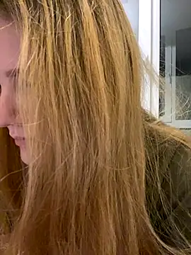 Snapshot of -MimmiLissa- chatting on 10-03-25, 05:32 -MimmiLissa- online show from 10-03-25, 05:32