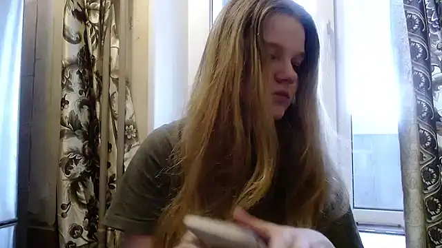 Snapshot of -MimmiLissa- chatting on 10-16-25, 12:28 -MimmiLissa- online show from 10-16-25, 12:28