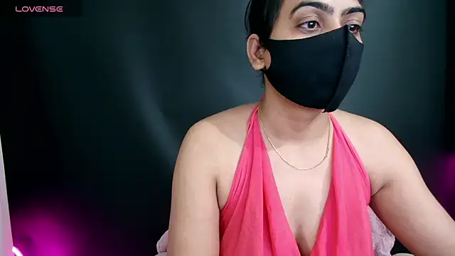 Snapshot of DesiZoya chatting on 06-26-26, 11:53 DesiZoya online show from 06-26-26, 11:53