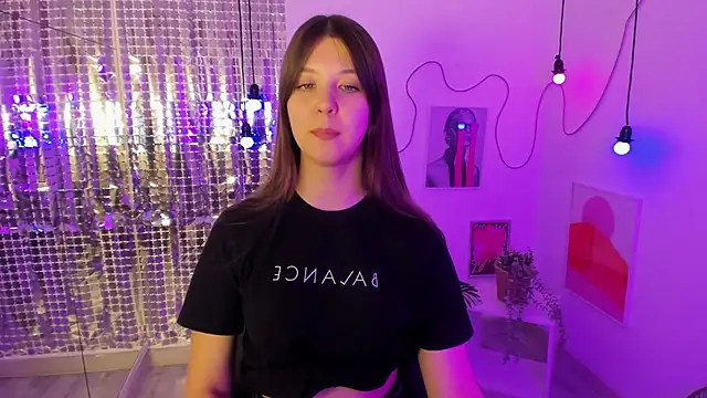 ElizaMild online show from 12-20-24, 04:46