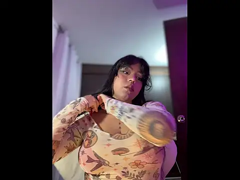 Naiara sex online show from 11-08-25, 03:39