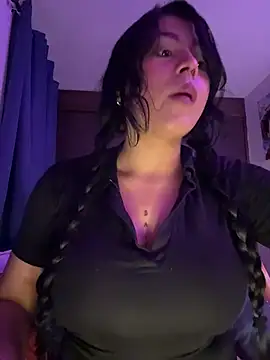 Snapshot of Naiara_sex chatting on 02-17-26, 02:19 Naiara sex online show from 02-17-26, 02:19