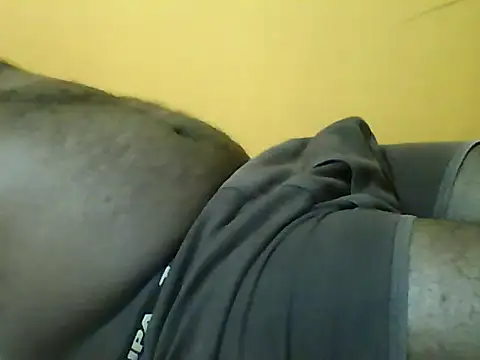 Snapshot of Indianguymohan chatting on 10-11-25, 04:49 Indianguymohan online show from 10-11-25, 04:49