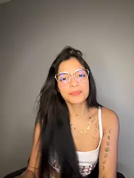 Snapshot of Sammy_pink chatting on 11-23-25, 12:54 Sammy pink online show from 11-23-25, 12:54