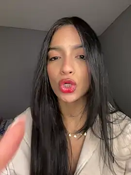 Snapshot of Sammy_pink chatting on 02-15-26, 04:53 Sammy pink online show from 02-15-26, 04:53