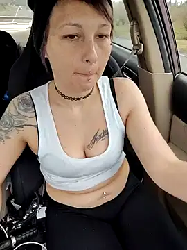 Snapshot of Babii_Nova chatting on 12-23-24, 09:18 Babii Nova online show from 12-23-24, 09:18