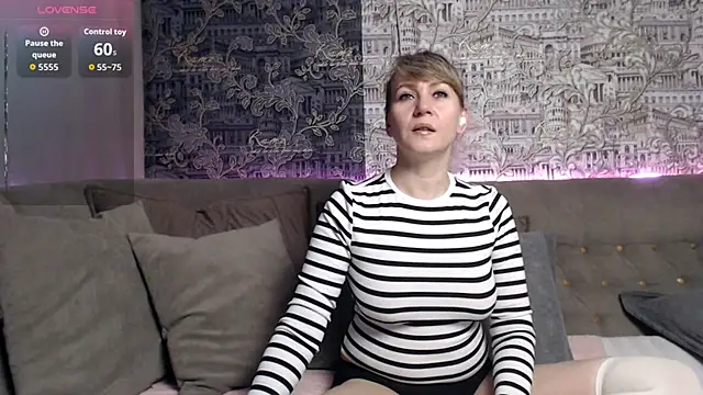 mandy foxxx online show from 12-21-25, 06:59