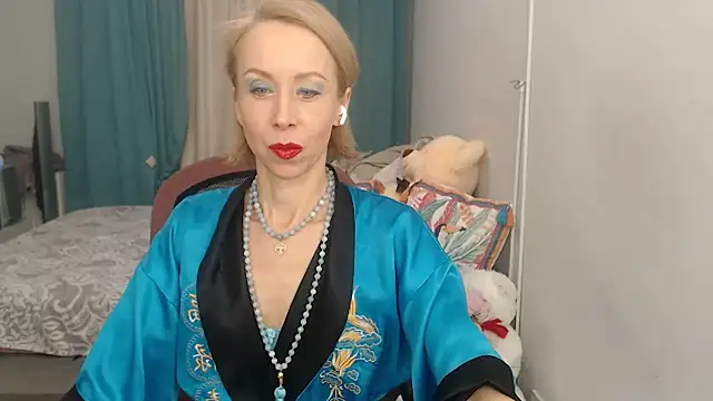 LuxuryNika online show from 02-08-25, 02:38