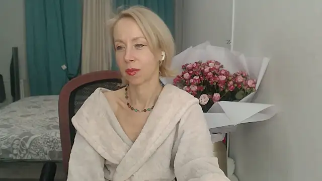 LuxuryNika online show from 11-09-25, 06:06
