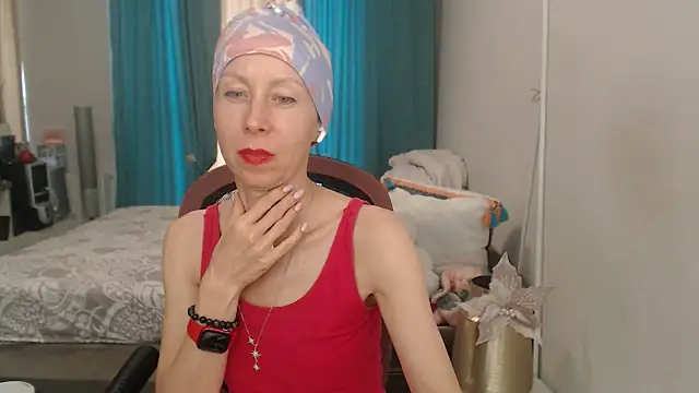 LuxuryNika online show from 07-10-26, 01:25