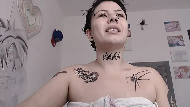 dulce maria x online show from 03-21-25, 04:18