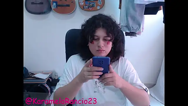 Snapshot of Smoke_trip_Alicia chatting on 03-07-25, 04:22 Smoke trip Alicia online show from 03-07-25, 04:22