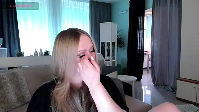 Libby Nora online show from 03-05-25, 07:38