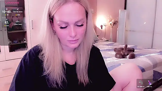 Libby Nora online show from 09-28-25, 09:58