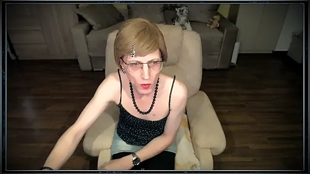 clementine online show from 11-07-25, 09:53