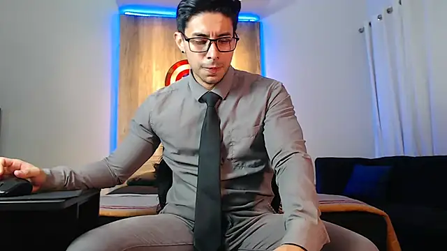 Andrew 4  online show from 12-05-24, 05:37