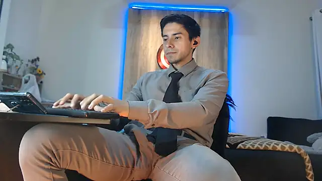 Andrew 4  online show from 09-26-25, 06:28