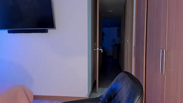 Snapshot of AmyDavis_ chatting on 08-04-26, 11:51 AmyDavis online show from 08-04-26, 11:51