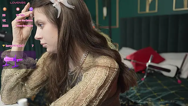 Eille Elfie online show from 01-16-26, 05:22