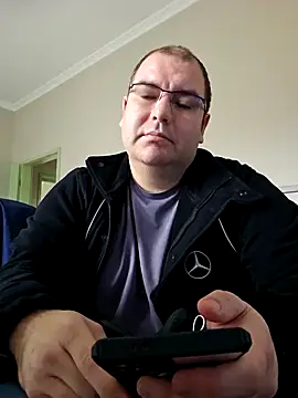 Snapshot of Andrew1900529 chatting on 12-16-24, 11:01 Andrew1900529 online show from 12-16-24, 11:01