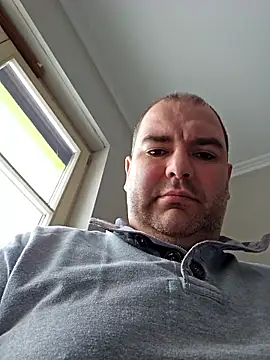 Andrew1900529 online show from 01-15-26, 08:08