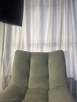 BA BYY online show from 04-21-26, 07:28