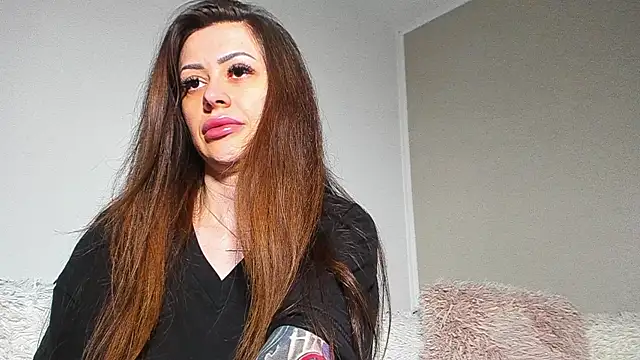 BrianaDiamondXXX online show from 05-23-26, 09:46
