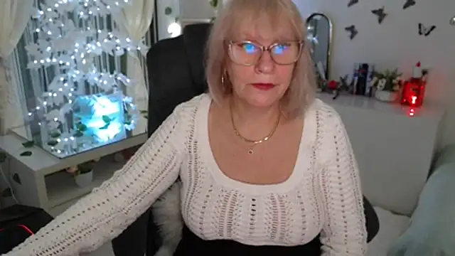 Ghertrude52 online show from 12-17-25, 04:07