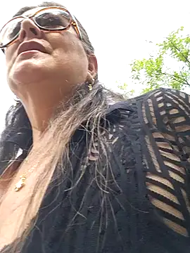 emma tour online show from 12-26-24, 03:31