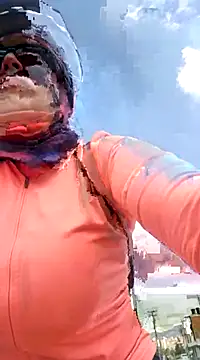 emma tour online show from 01-13-25, 02:32