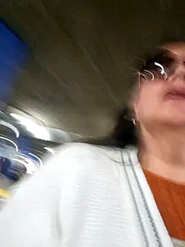 emma tour online show from 02-09-25, 04:07