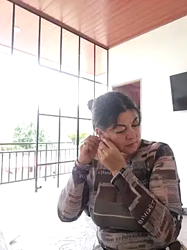 emma tour online show from 02-15-25, 04:12