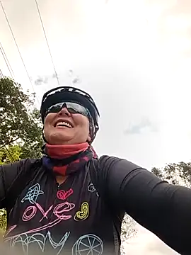 emma tour online show from 10-01-25, 02:23