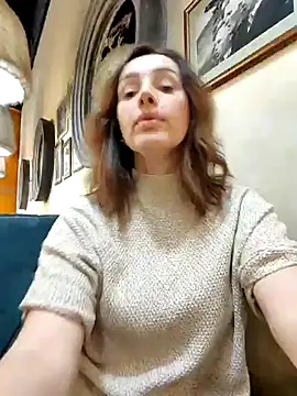 Snapshot of EvaXOAir chatting on 01-13-25, 07:21 EvaXOAir online show from 01-13-25, 07:21