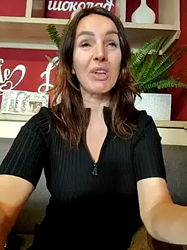 Snapshot of EvaXOAir chatting on 03-14-25, 05:05 EvaXOAir online show from 03-14-25, 05:05