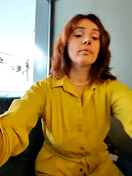 Snapshot of EvaXOAir chatting on 09-18-25, 08:49 EvaXOAir online show from 09-18-25, 08:49