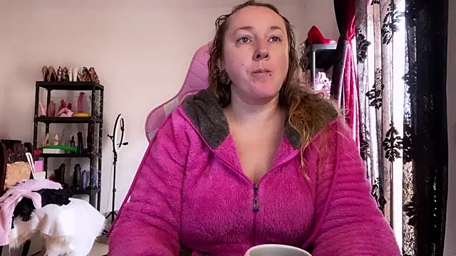 kisicaxx online show from 01-18-26, 11:47